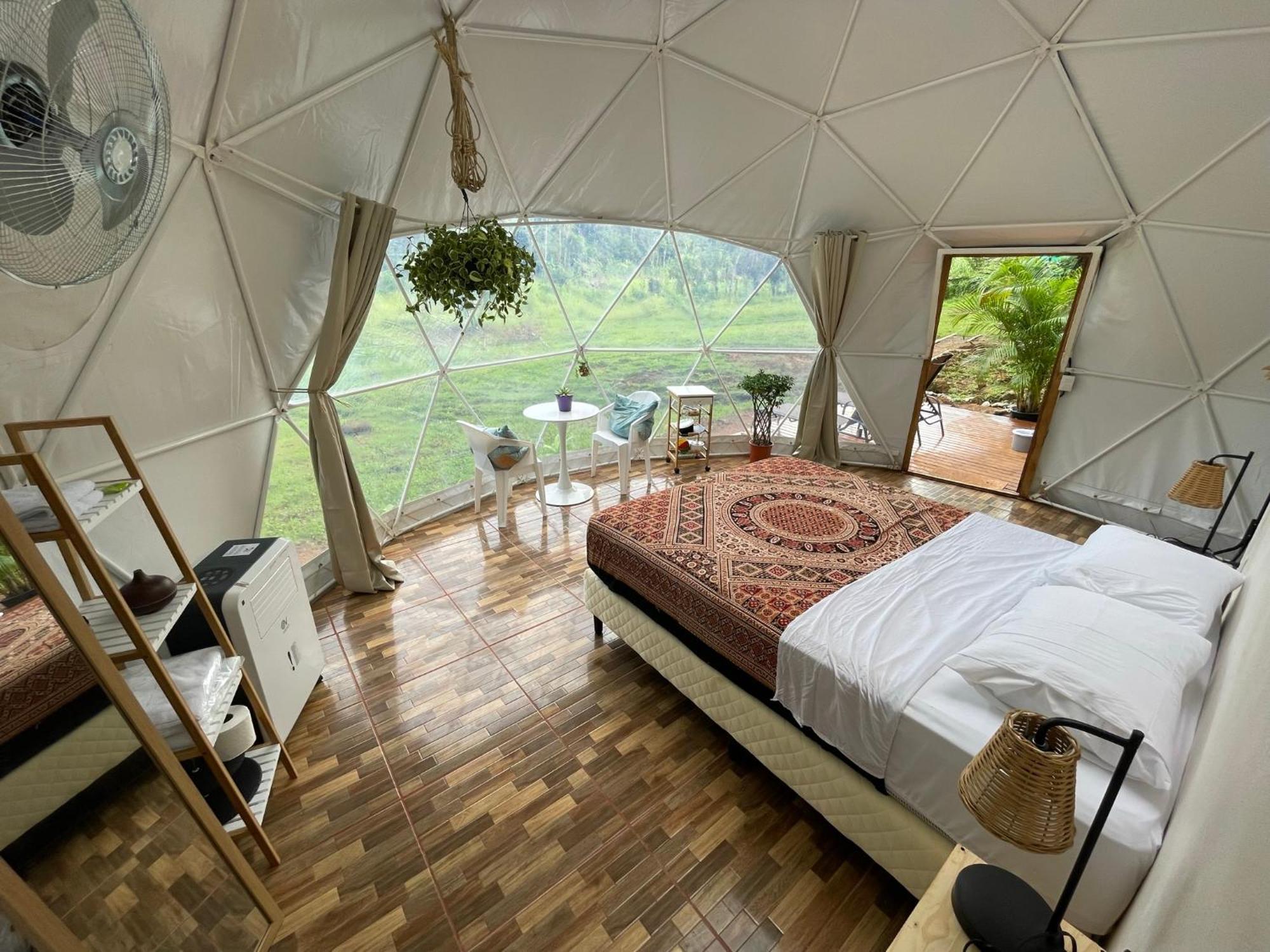 La Comarca River Glamping Dome Near Manuel Antonio Exterior photo