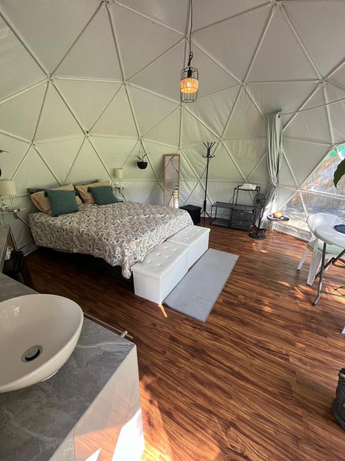 La Comarca River Glamping Dome Near Manuel Antonio Exterior photo