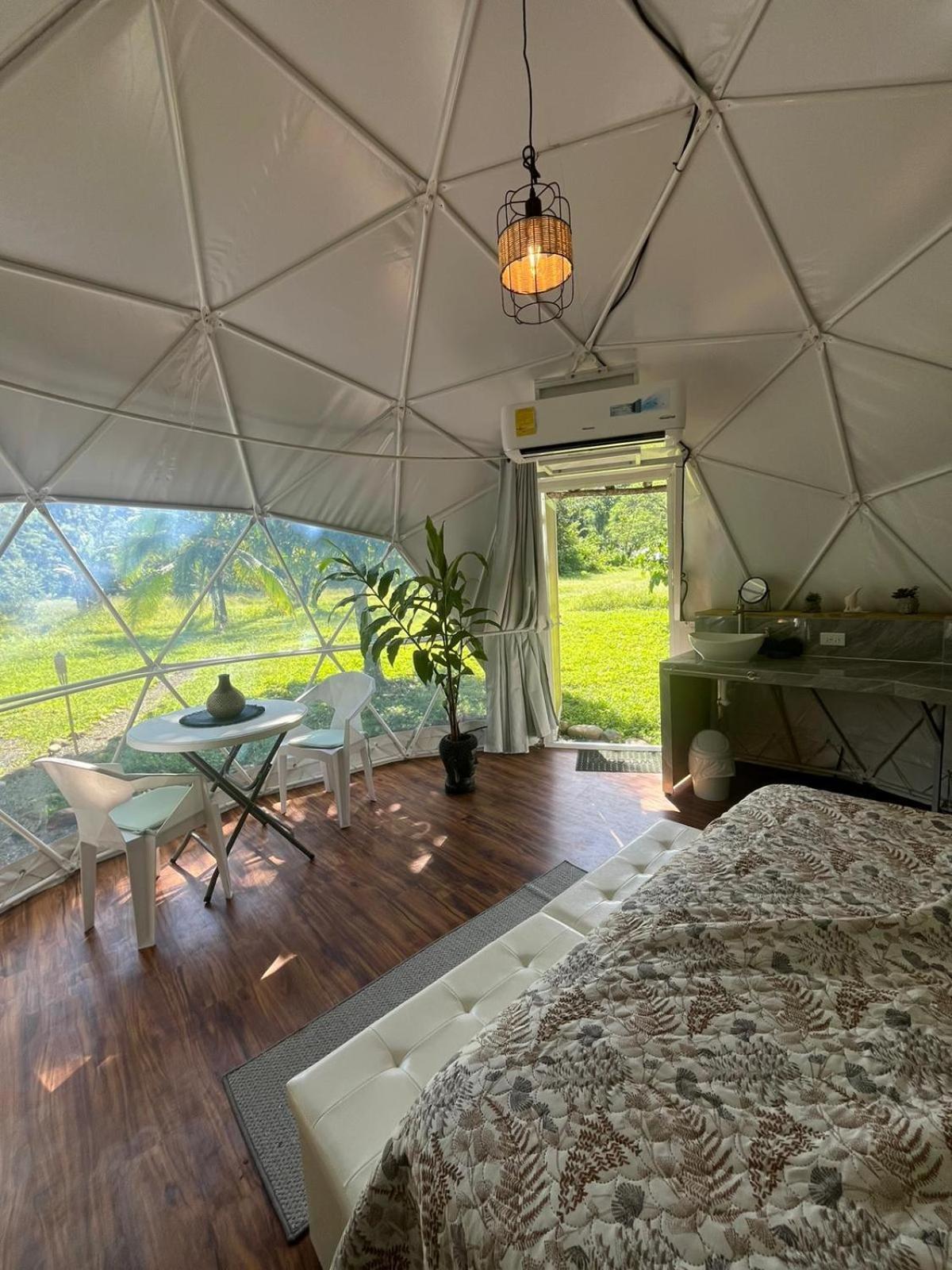La Comarca River Glamping Dome Near Manuel Antonio Exterior photo
